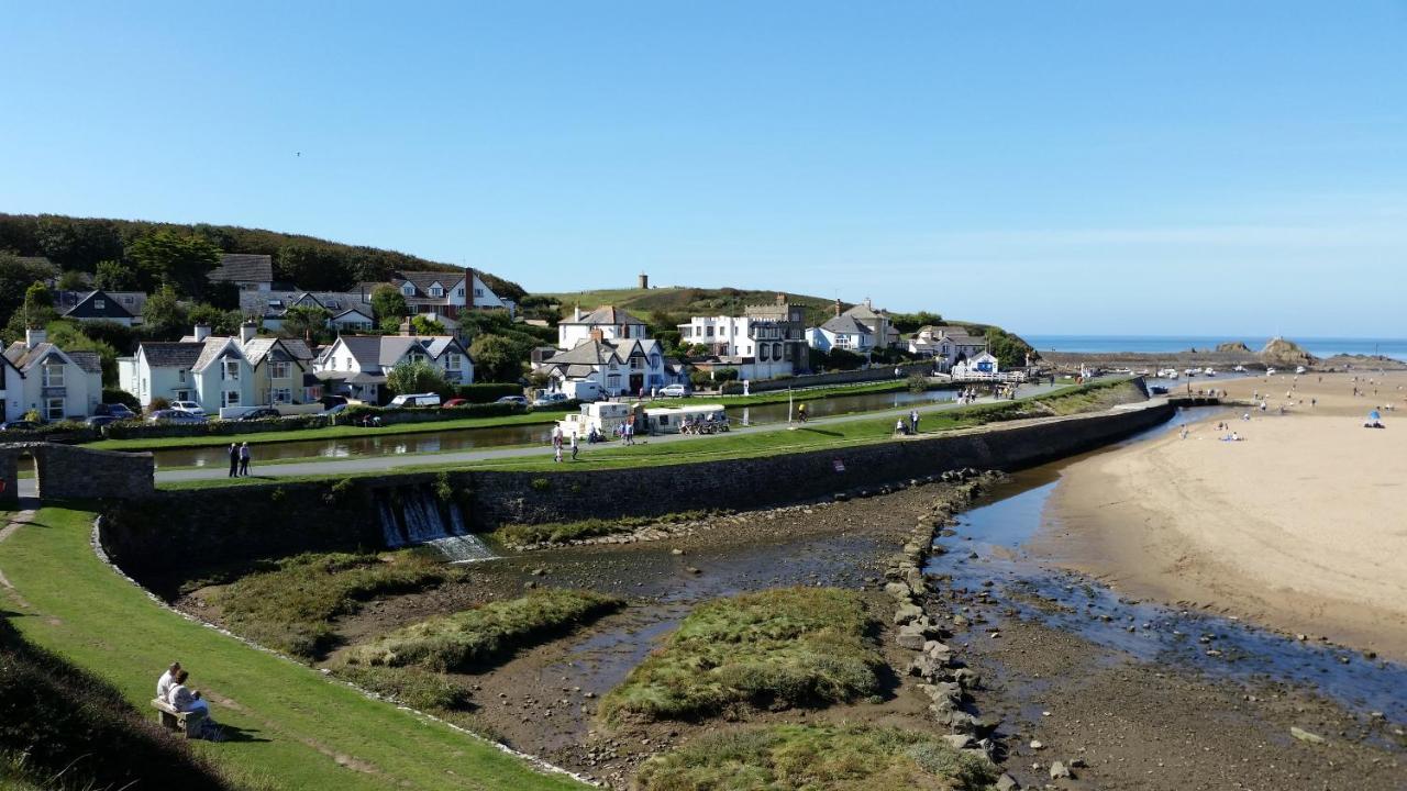 Stones Throw Studio Apartment Bude Cornwall Extérieur photo