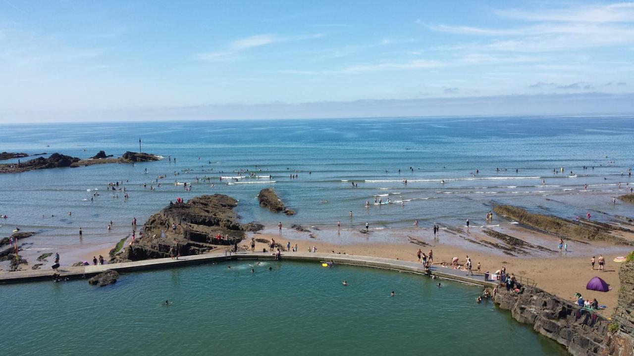 Stones Throw Studio Apartment Bude Cornwall Extérieur photo
