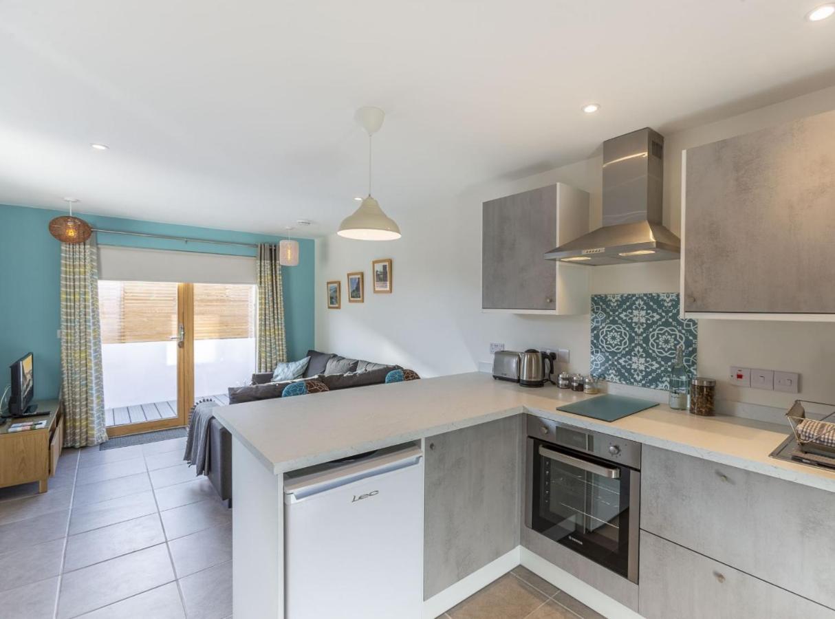 Stones Throw Studio Apartment Bude Cornwall Extérieur photo