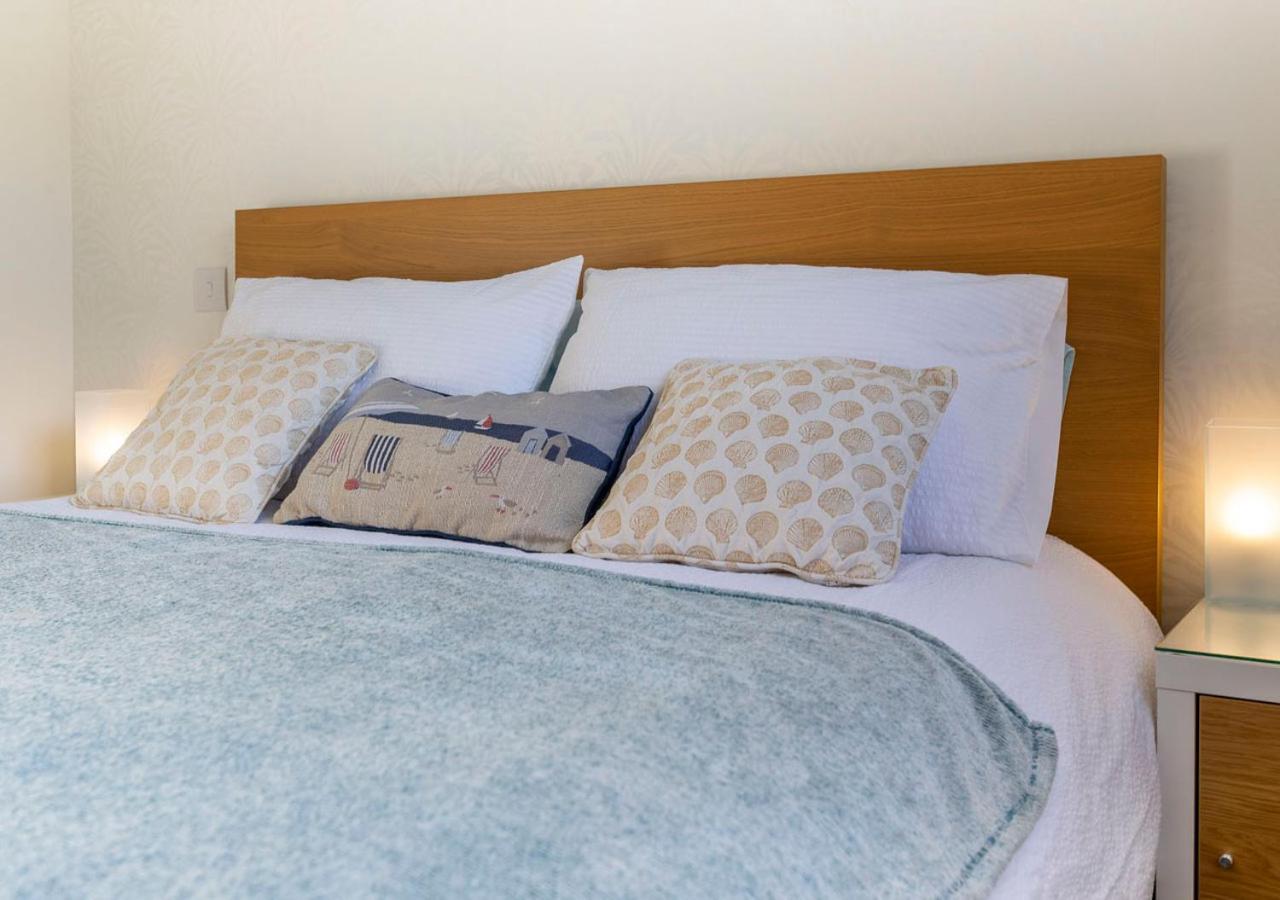 Stones Throw Studio Apartment Bude Cornwall Extérieur photo